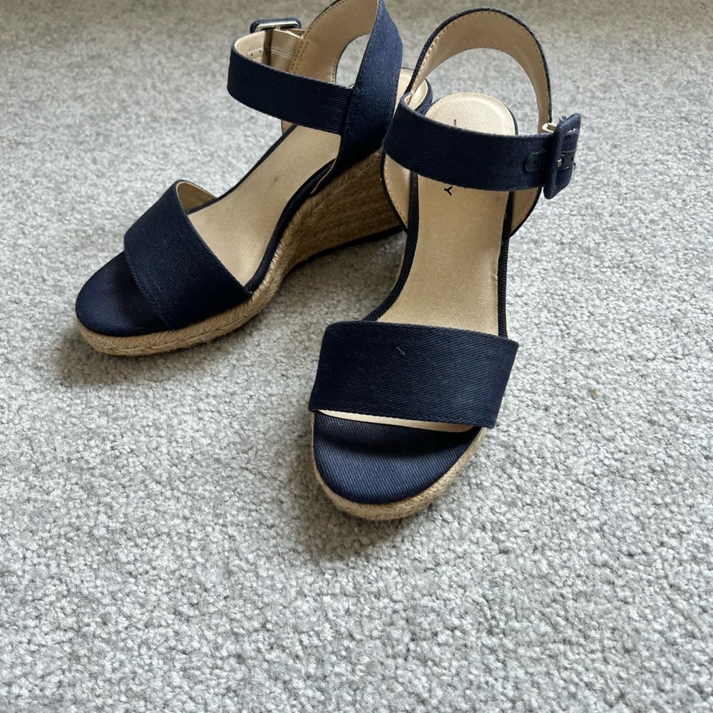 Life Stride Women’s Wedge Sandals in navy size 5 - Picture 3 of 6